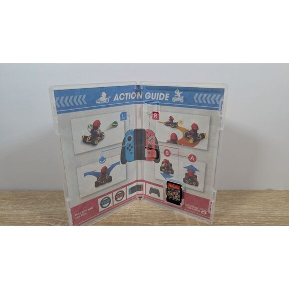 Mario Kart 8 Deluxe (Nintendo Switch, 2017) – Complete with Case & Cartridge - Picture 3 of 5
